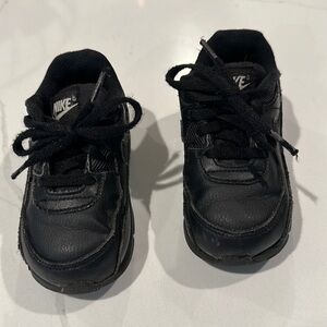 Nike Air Max Baby Toddler Sz 8c Athletic Shoes Black Basketball Sneaker Mid
